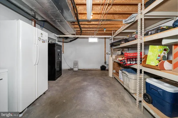 $690,000 | 305 Garnet Lane, Smyrna, DE 19977