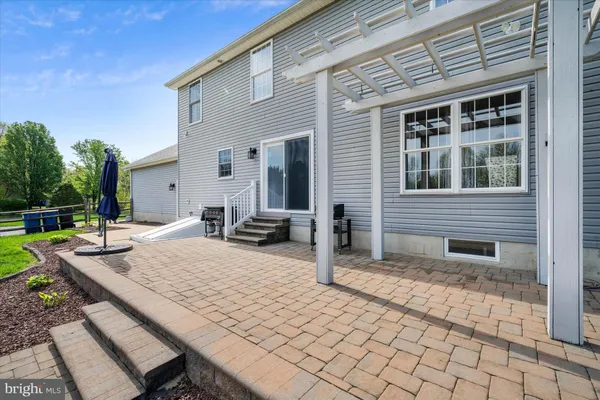 $690,000 | 305 Garnet Lane, Smyrna, DE 19977