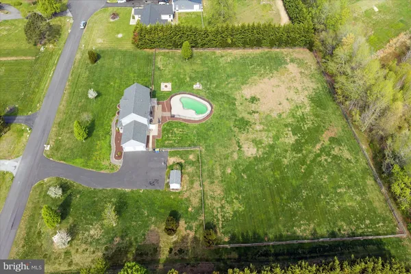 $690,000 | 305 Garnet Lane, Smyrna, DE 19977