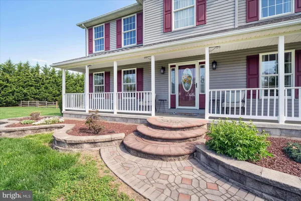 $690,000 | 305 Garnet Lane, Smyrna, DE 19977