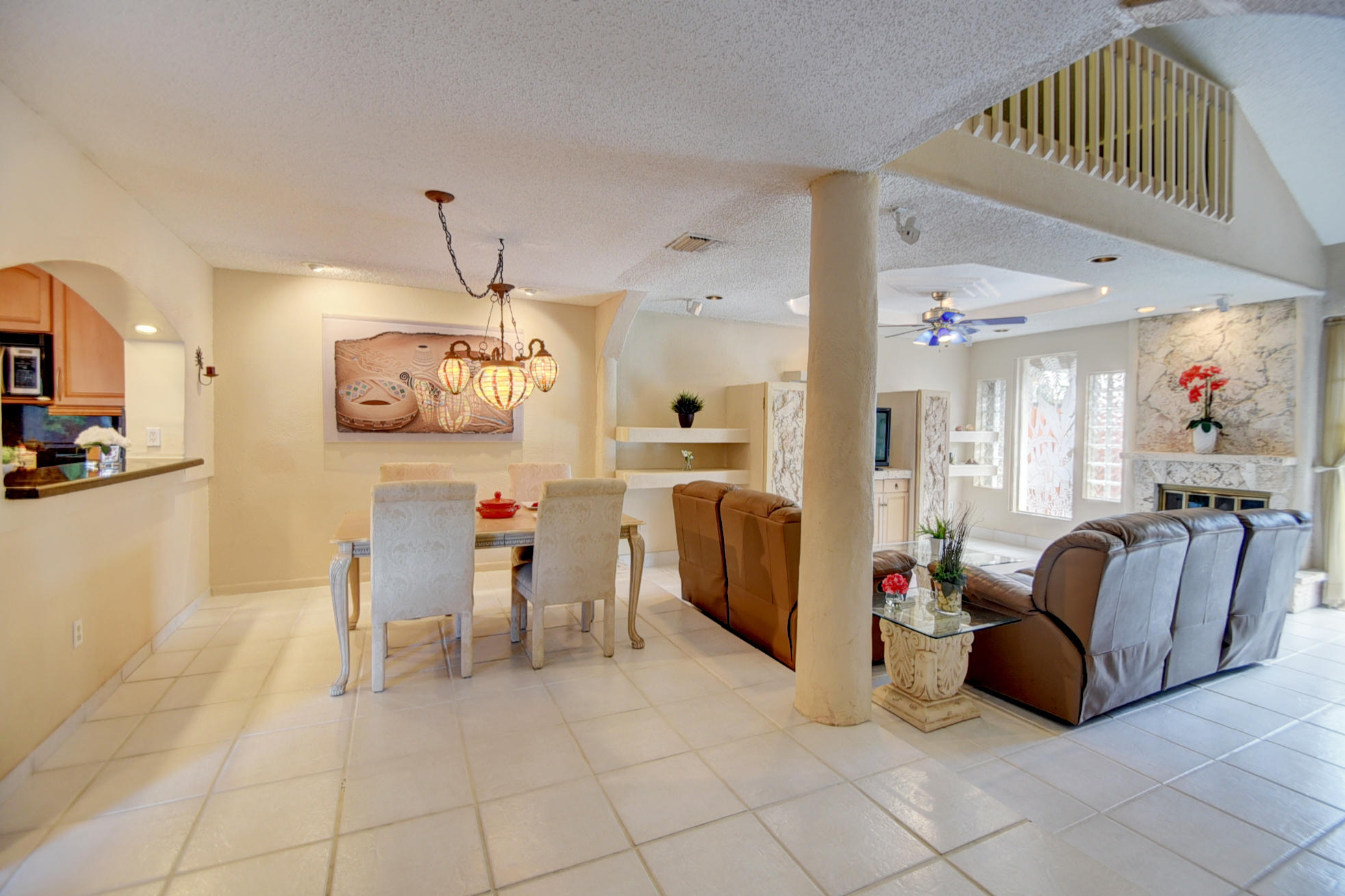 7622 Sierra Drive West Boca Raton, FL 33433 - Photo 15 of 37 Dining/Living Area