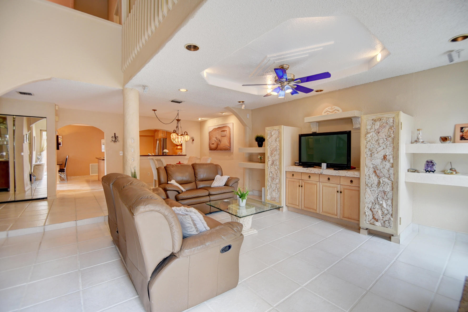 7622 Sierra Drive West Boca Raton, FL 33433 - Photo 20 of 37 Built ins Made of Real Coral