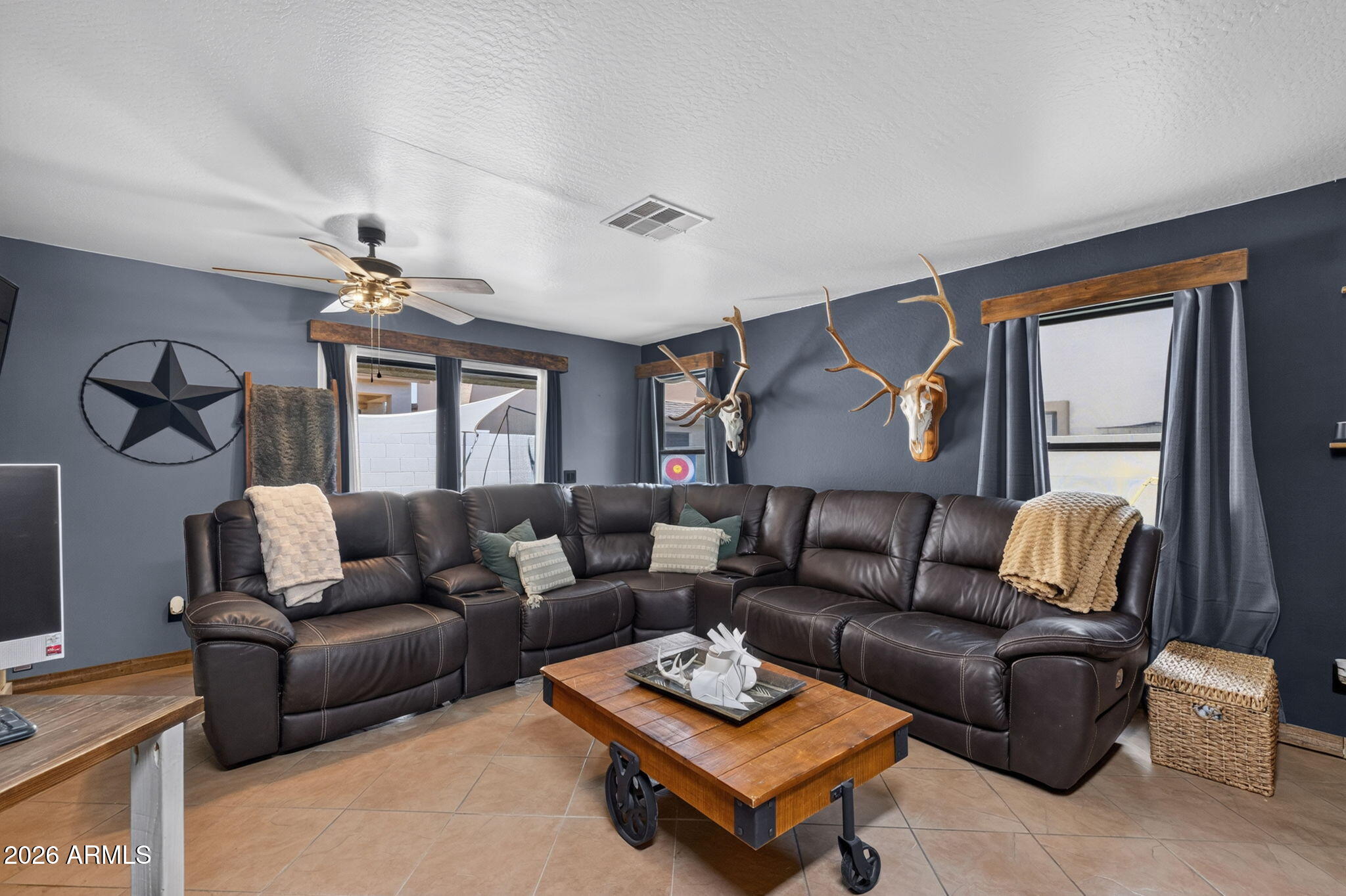 2681 South Powell Road Apache Junction, AZ 85119 - Photo 13 of 40 Living Room