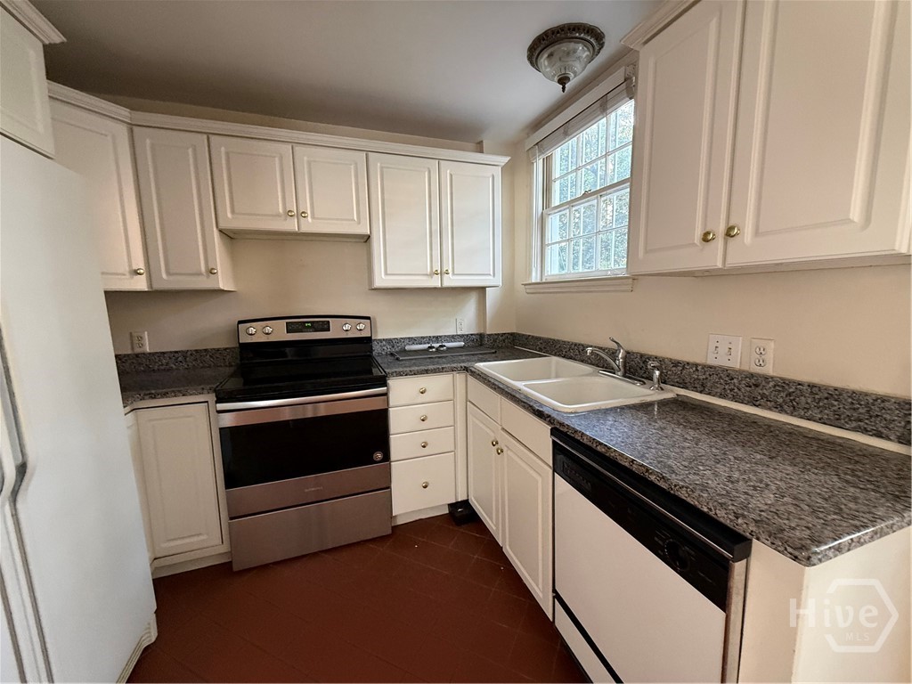 415 Price Street, Unit E Savannah, GA 31401 - Photo 8 of 27