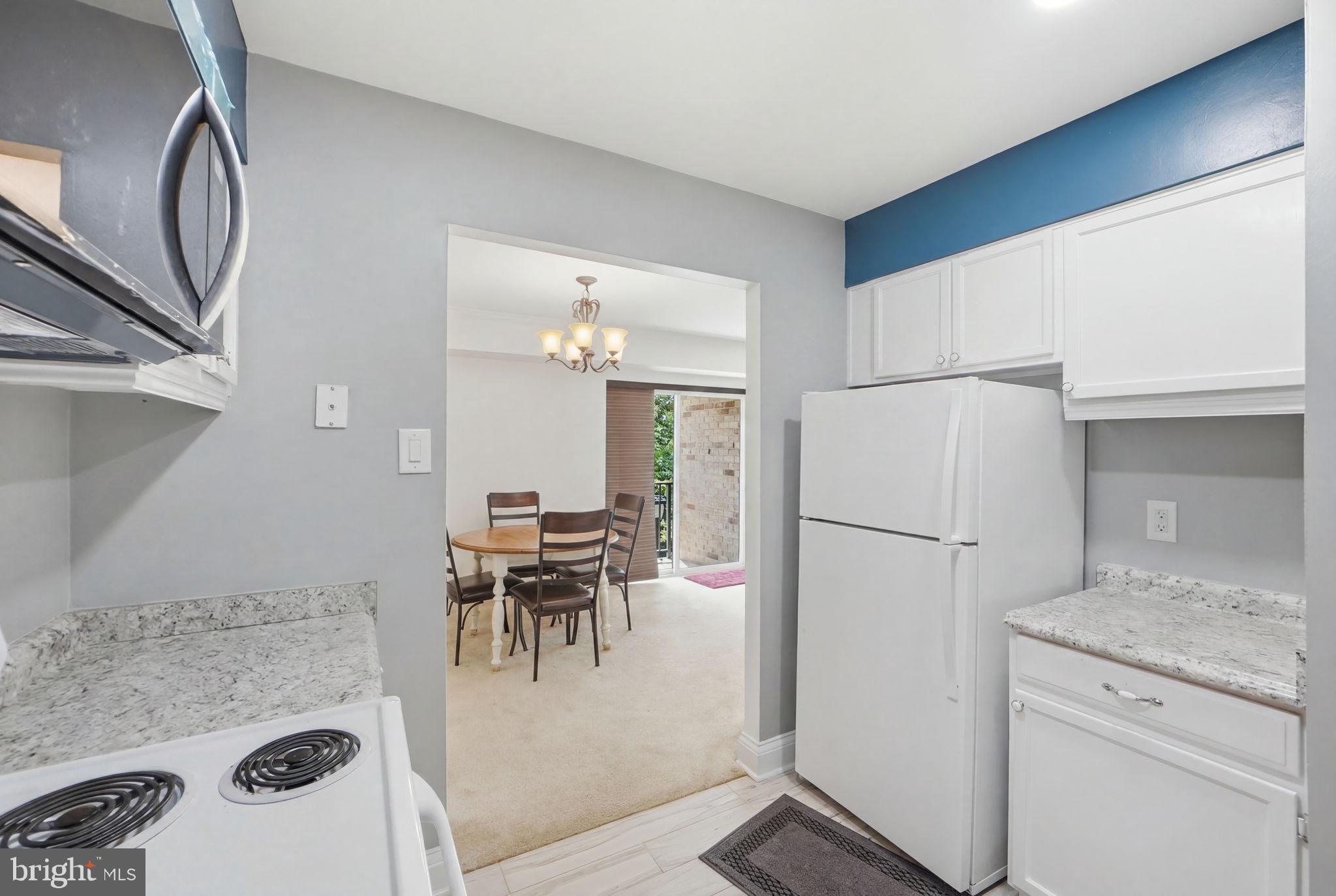 6141 Edsall Road, Unit E Alexandria, VA 22304 - Photo 10 of 16 Charming kitchen with modern touches.