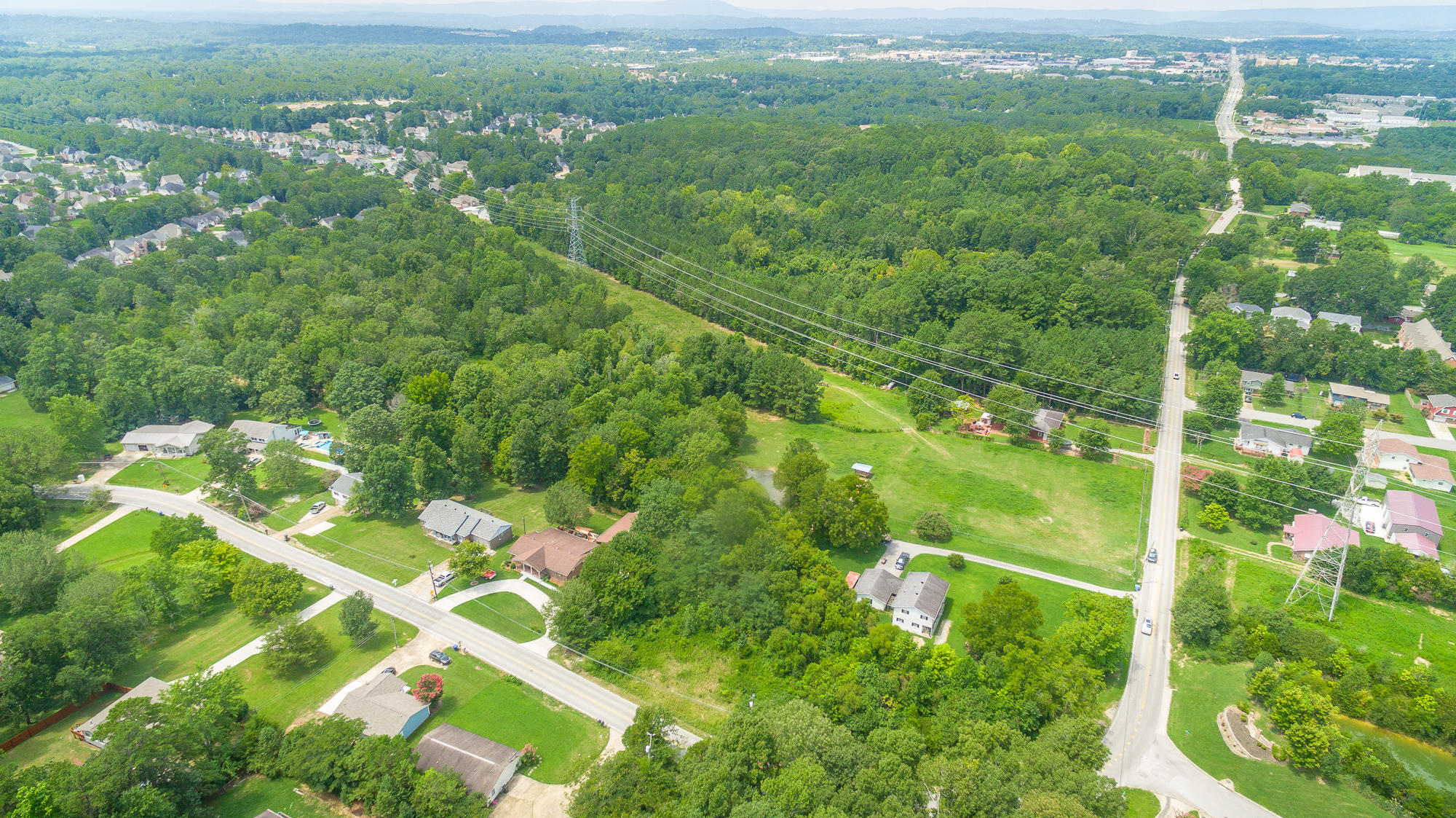 8212 Shallowford Road Chattanooga, TN 37421 - Photo 4 of 24 8212 Shallowford Road Aerials-8