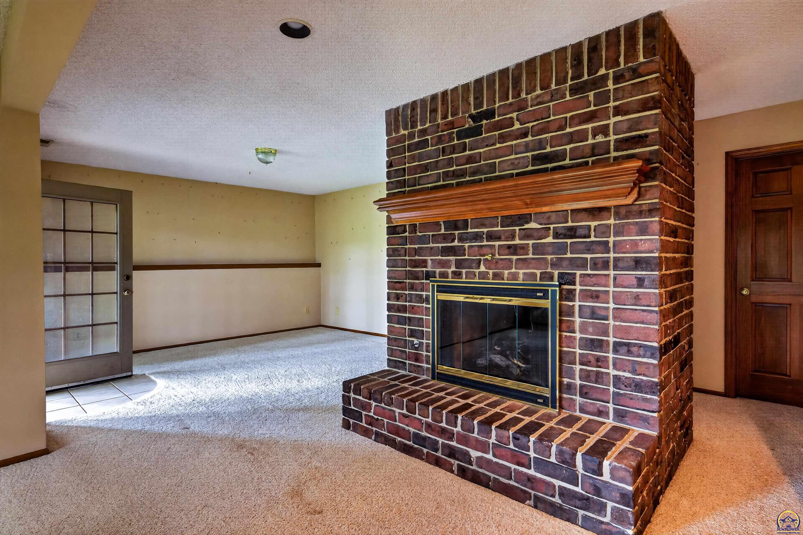 4305 Quail Pointe Road Lawrence, KS 66047 - Photo 25 of 40