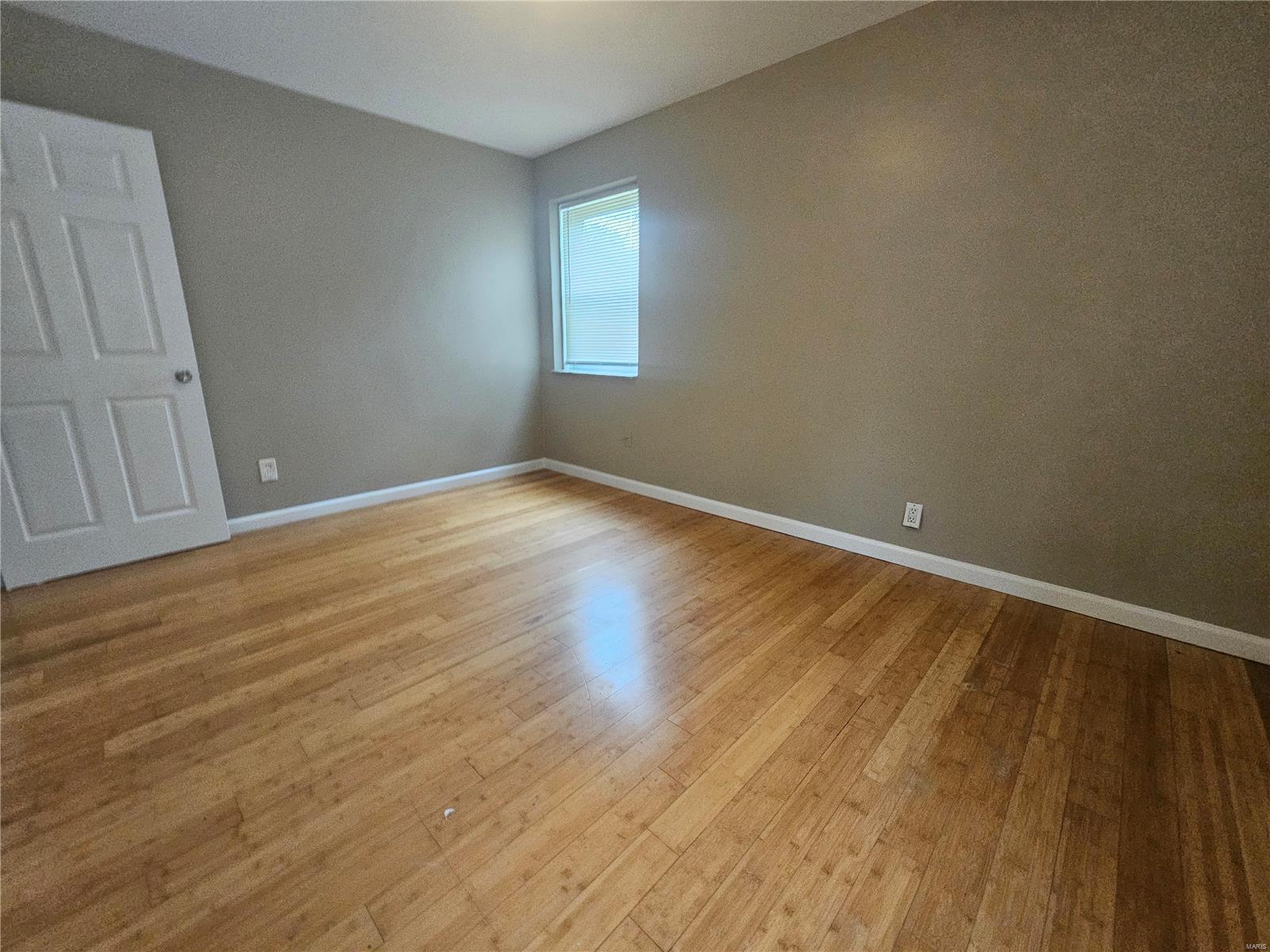 1074 Groby Road St. Louis, MO 63130 - Photo 8 of 10 Gallery Image 8