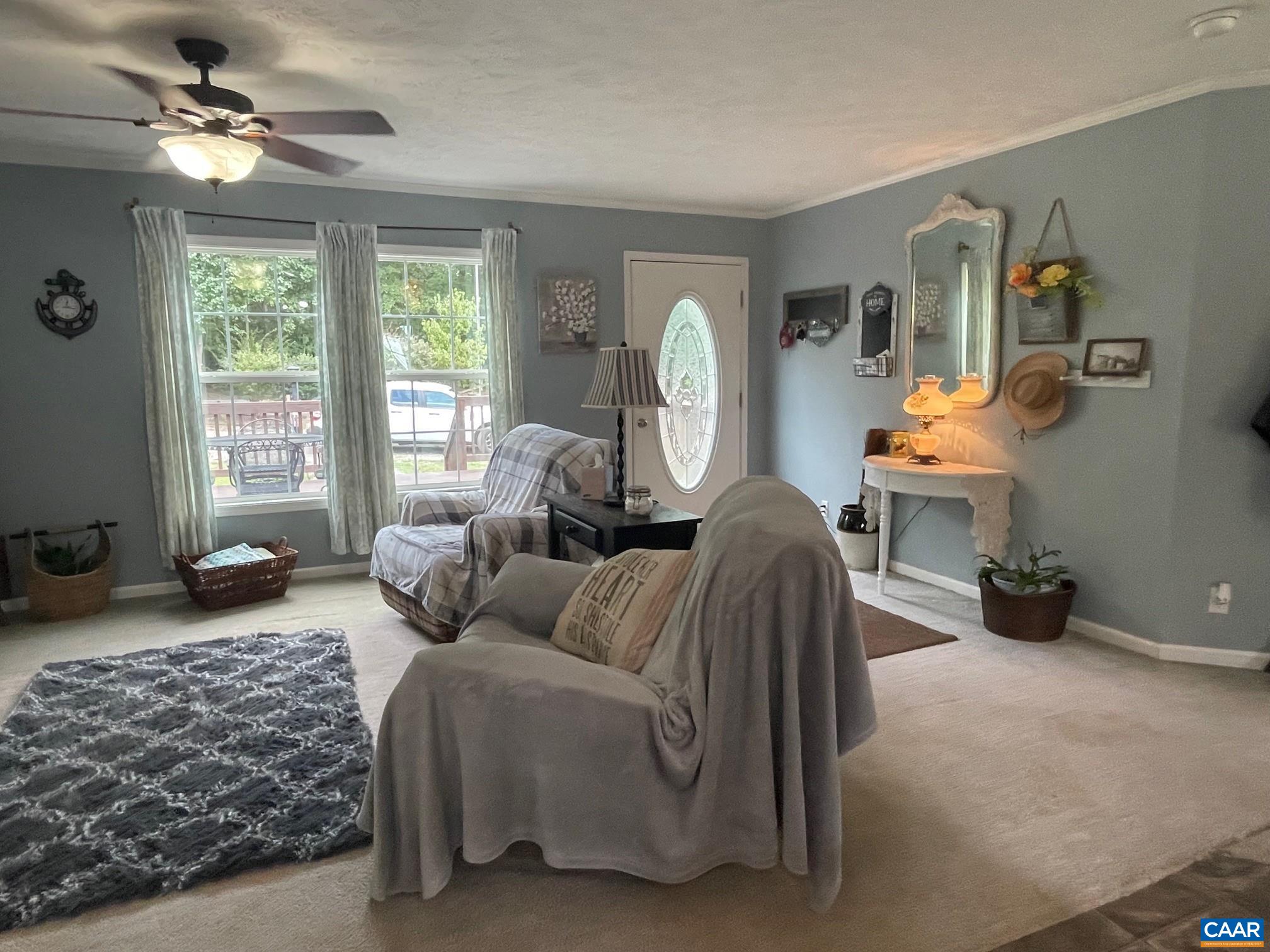 31072 Lumber Road Locust Grove, VA 22508 - Photo 23 of 44 Livingroom