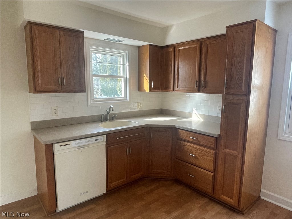 2510 Keystone Road Cleveland, OH 44134 - Photo 11 of 30