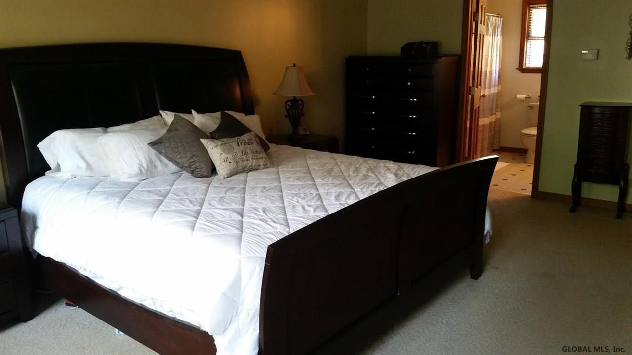 36 Dunn Road Stillwater, NY 12170 - Photo 10 of 12 Photo 10