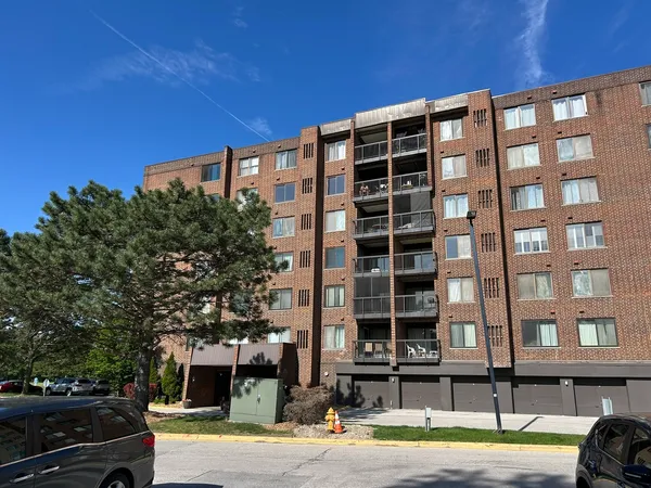 $39,900 | 500 Park Avenue, Unit 338, Calumet City, IL 60409