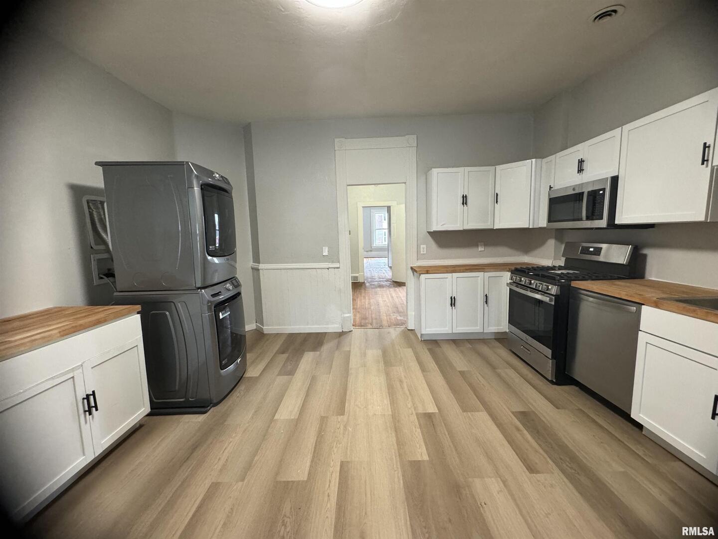 710 West 3rd Street Davenport, IA 52802 - Photo 6 of 6