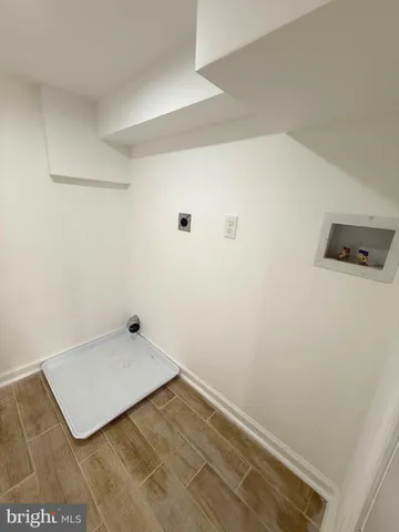 a view of a room with an empty space