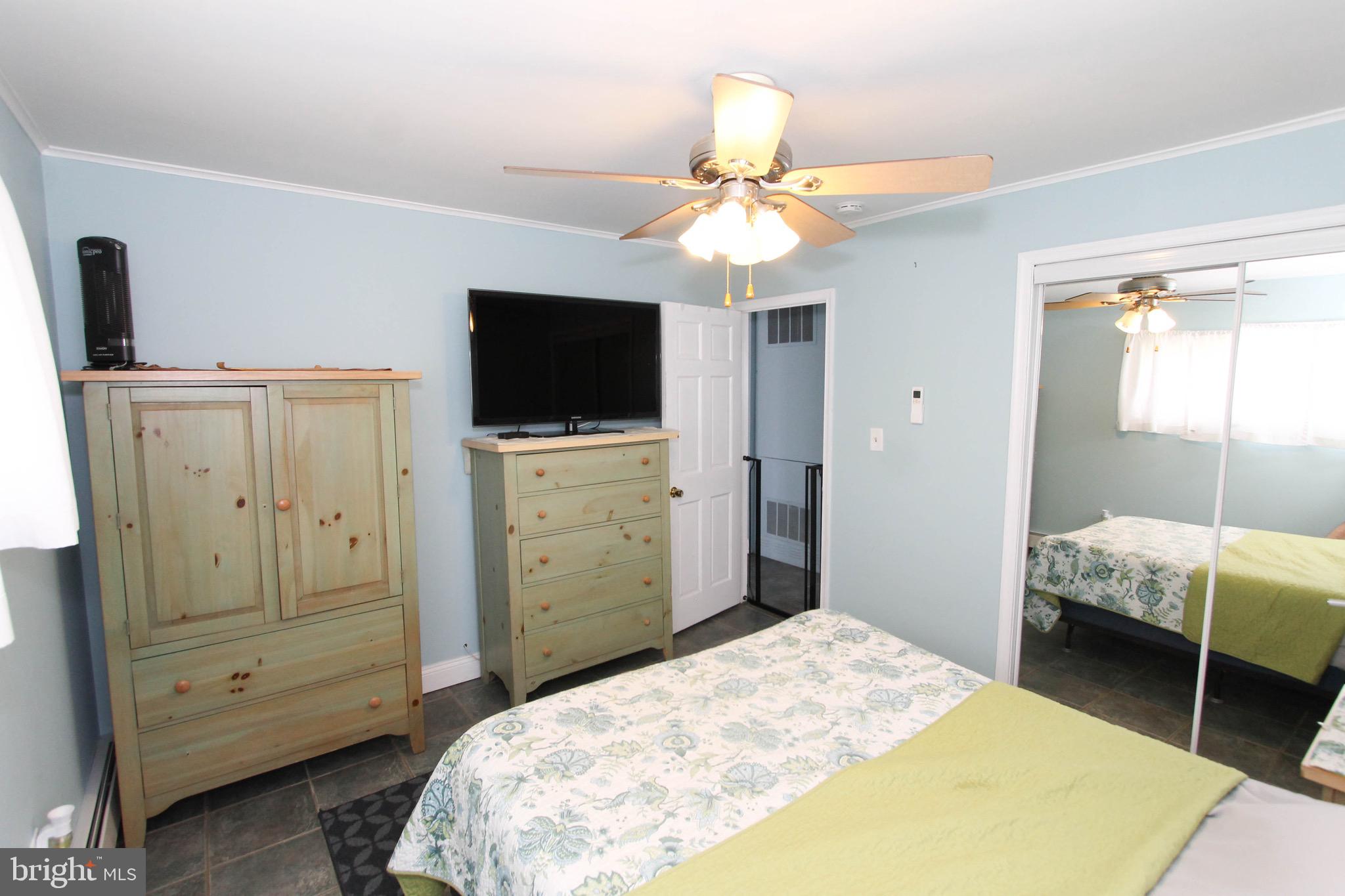 60 Canoebirch Road Levittown, PA 19057 - Photo 13 of 33 Gallery Image 13