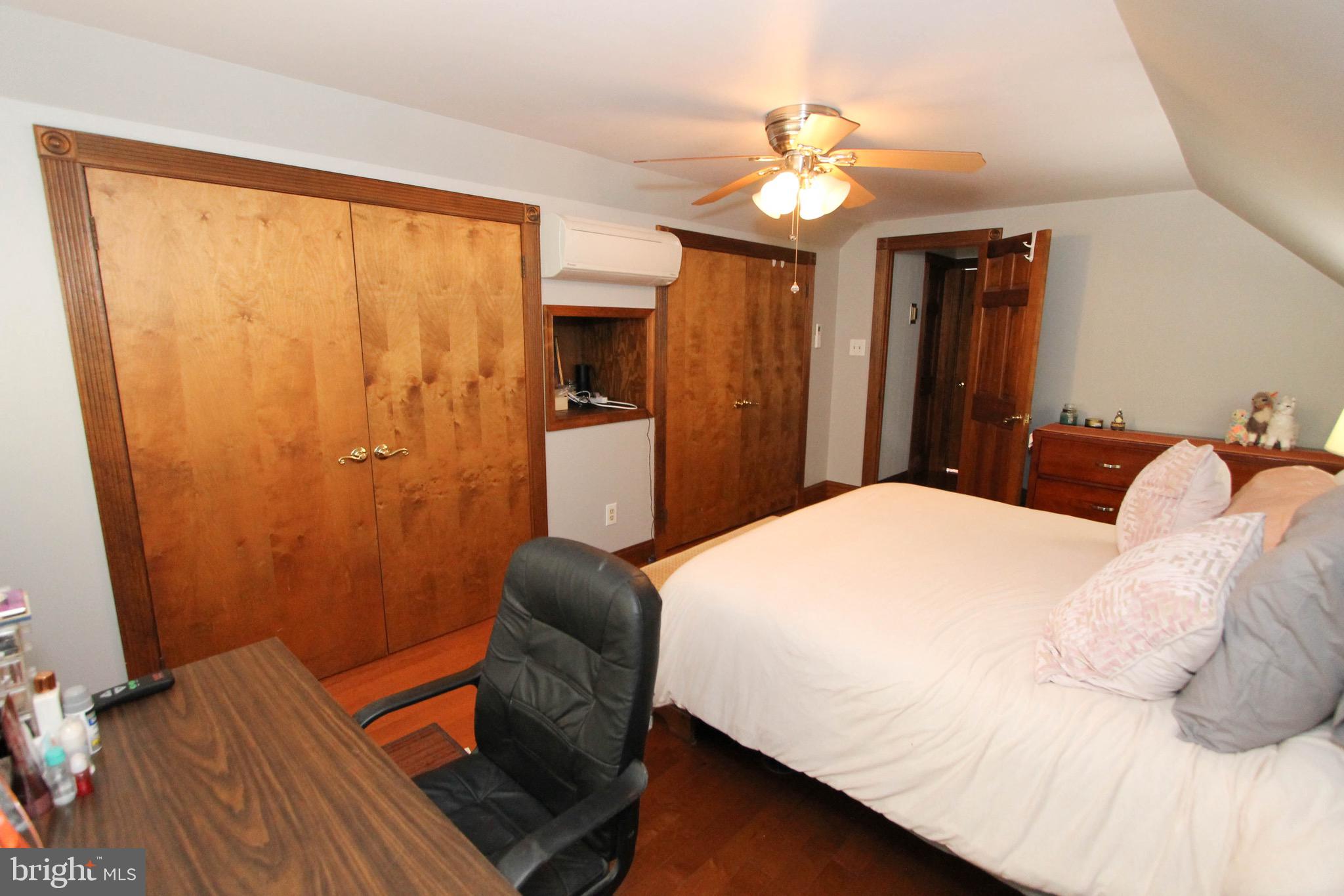 60 Canoebirch Road Levittown, PA 19057 - Photo 20 of 33 Gallery Image 20