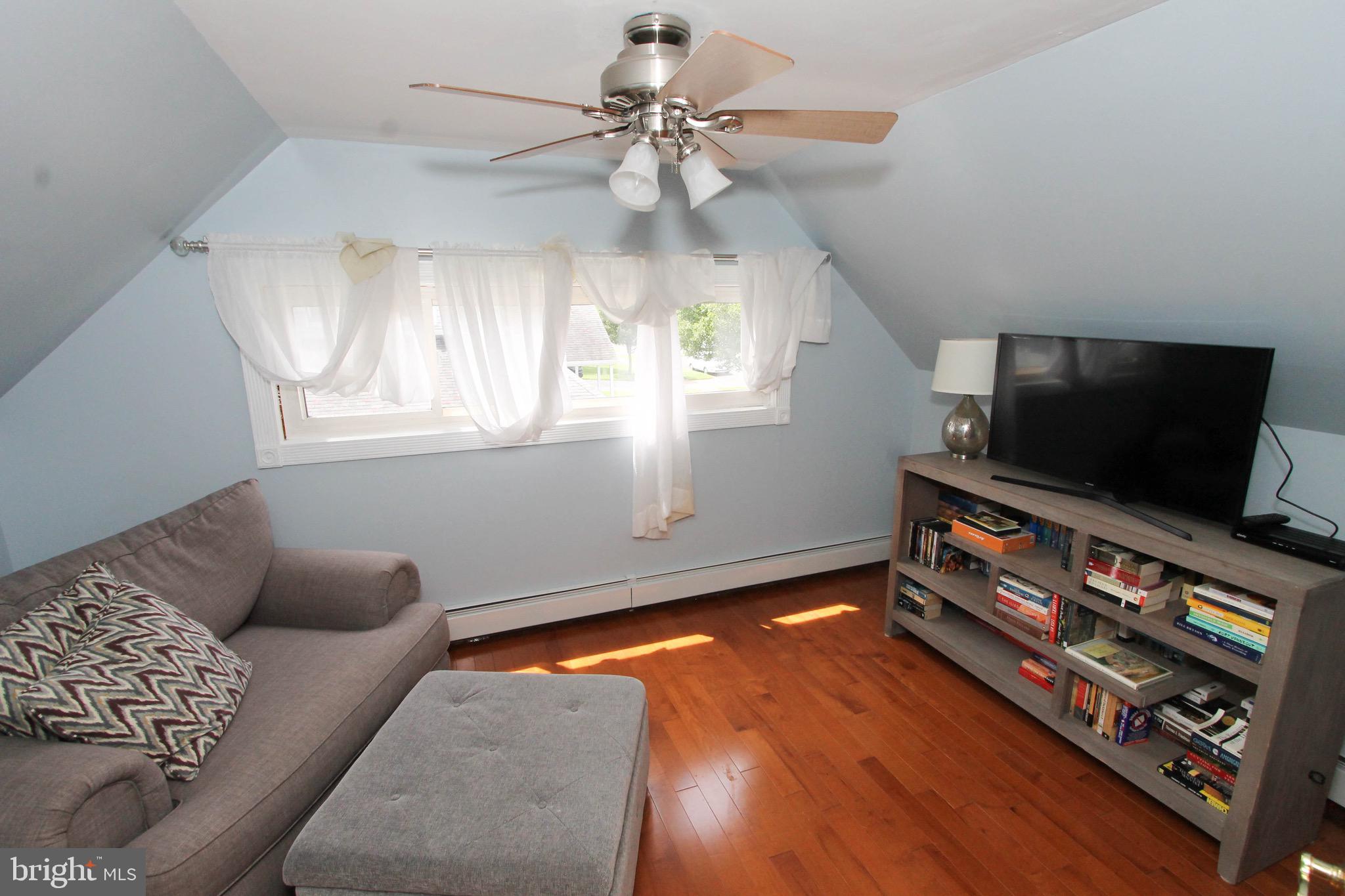 60 Canoebirch Road Levittown, PA 19057 - Photo 24 of 33 Gallery Image 24