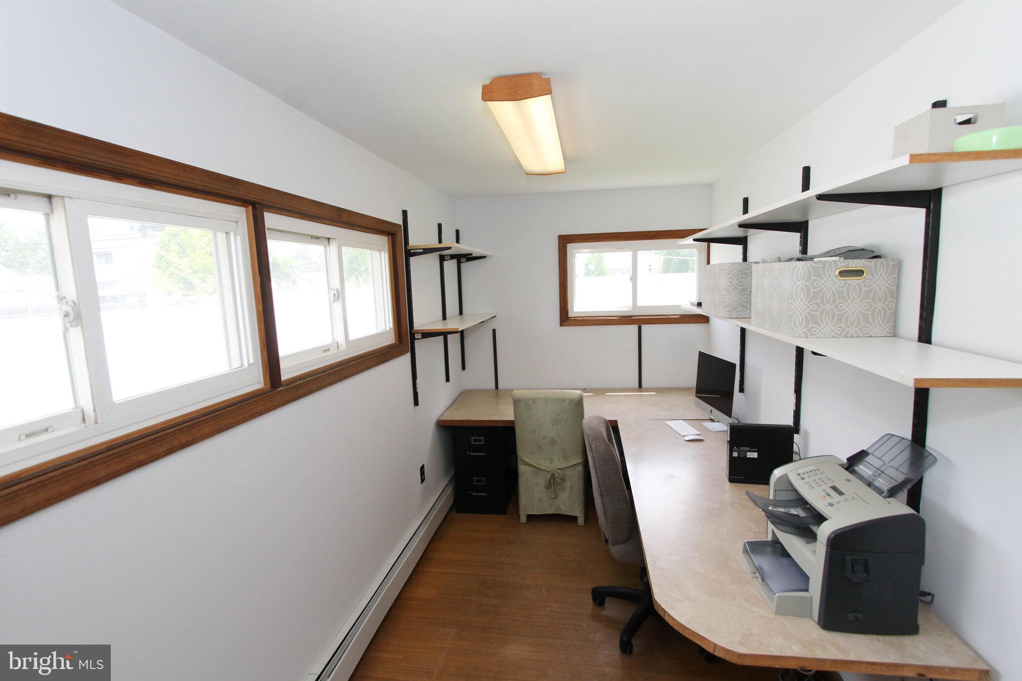 60 Canoebirch Road Levittown, PA 19057 - Photo 4 of 33 Gallery Image 4