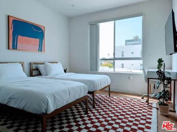 $4,975 | 3726 Kelton Avenue, Unit 202, Los Angeles, CA 90034