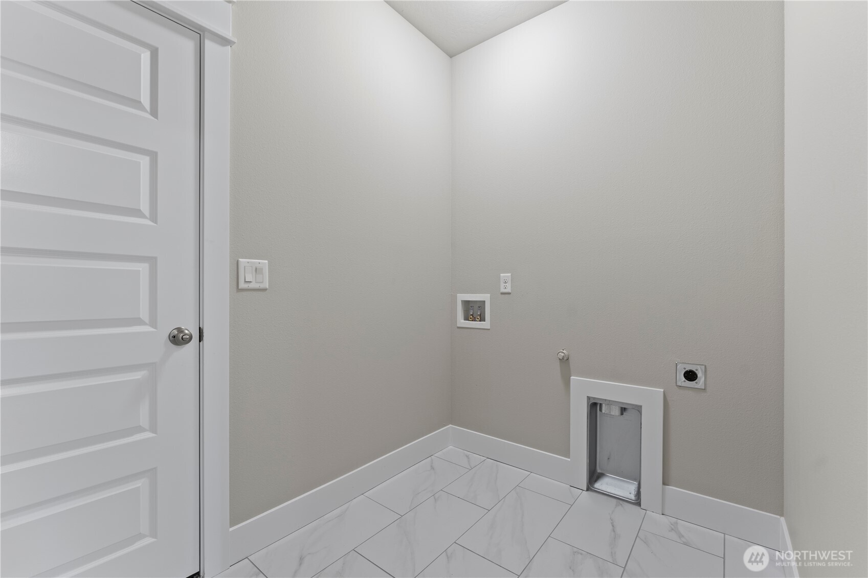 713 O Street Southwest Quincy, WA 98848 - Photo 22 of 34 a view of room