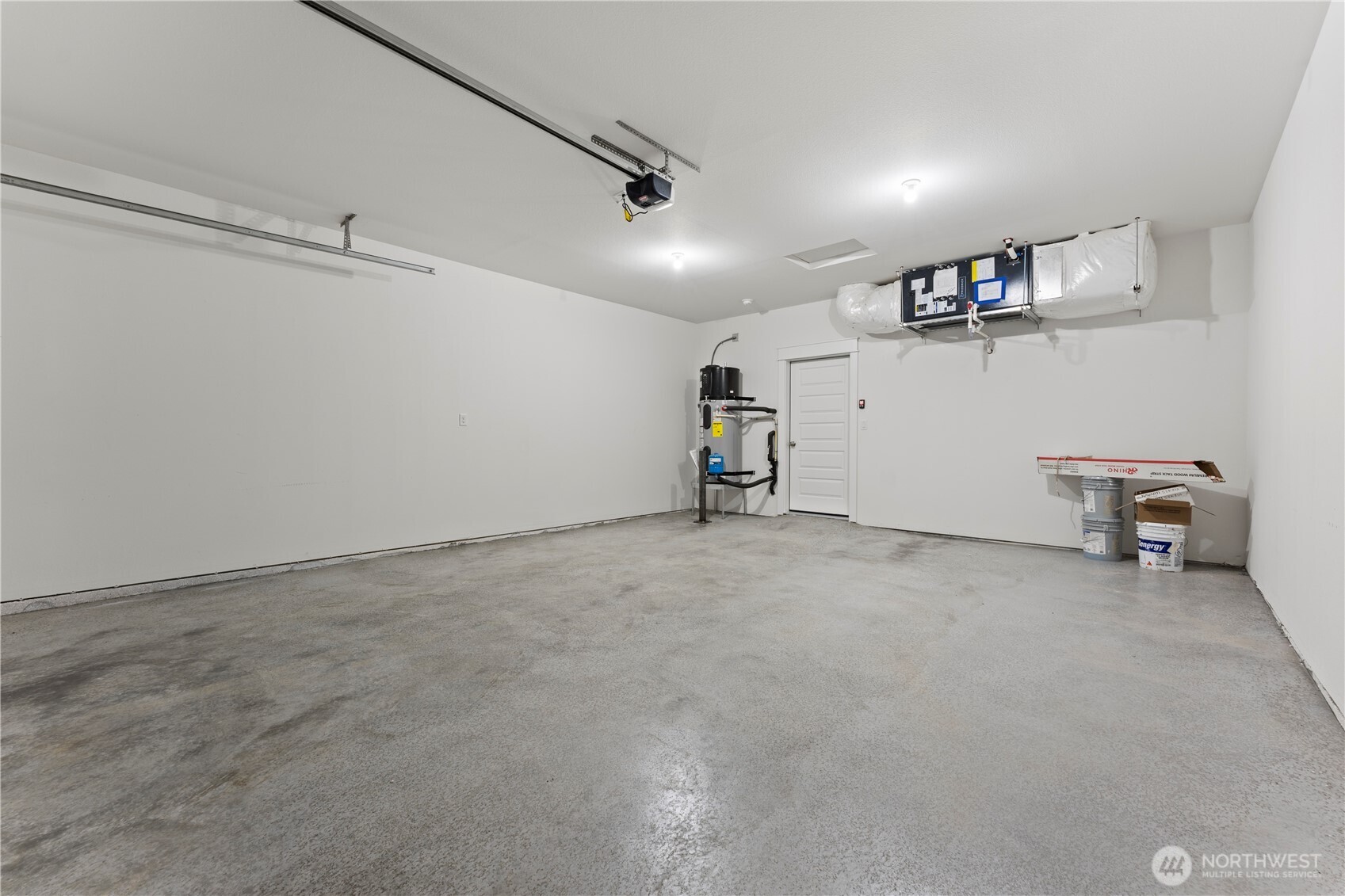 713 O Street Southwest Quincy, WA 98848 - Photo 24 of 34 a view of a livingroom with storage and utility