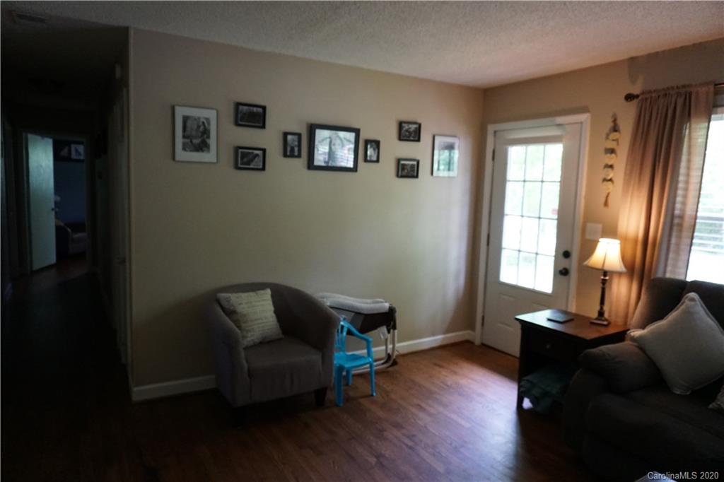 5530 Davis Road Walkertown, NC 27051 - Photo 3 of 23 Gallery Image 3