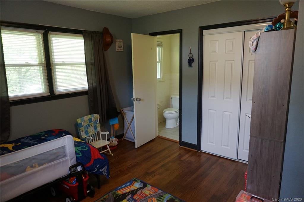 5530 Davis Road Walkertown, NC 27051 - Photo 9 of 23 Gallery Image 9