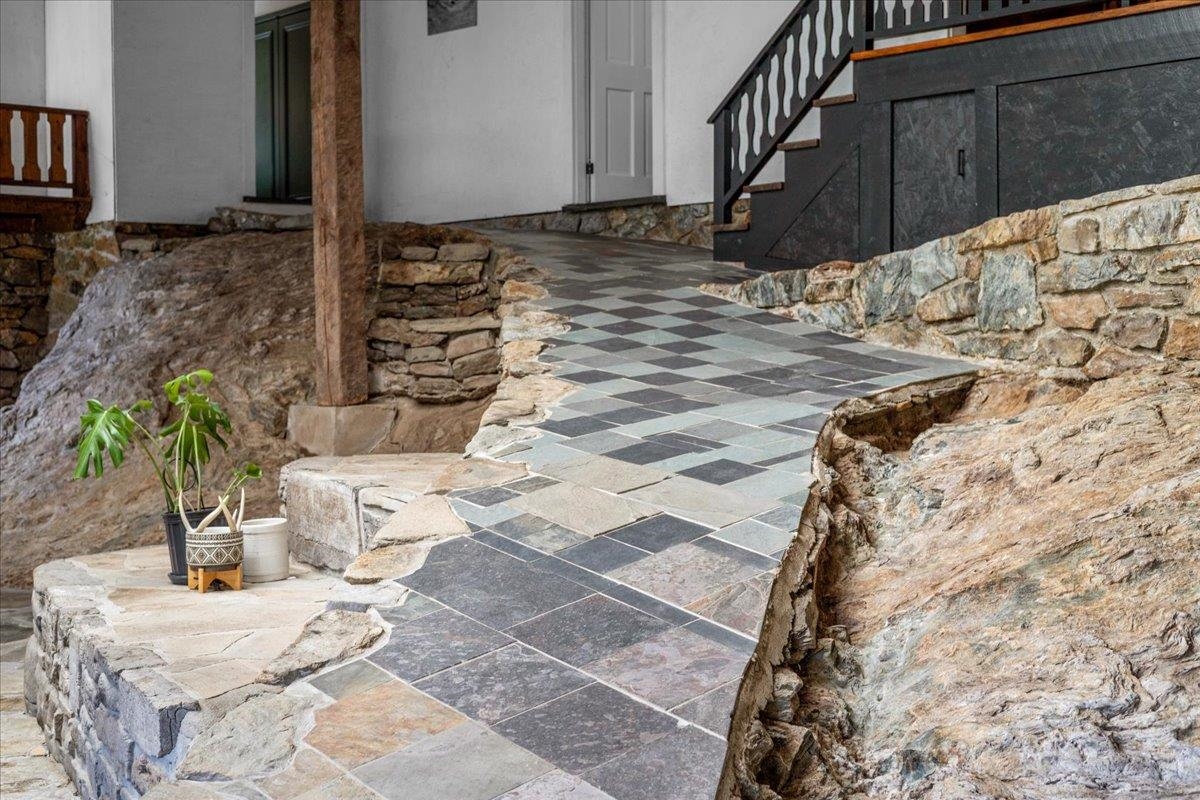 2640 Main Road Huntington, VT 05462 - Photo 21 of 41