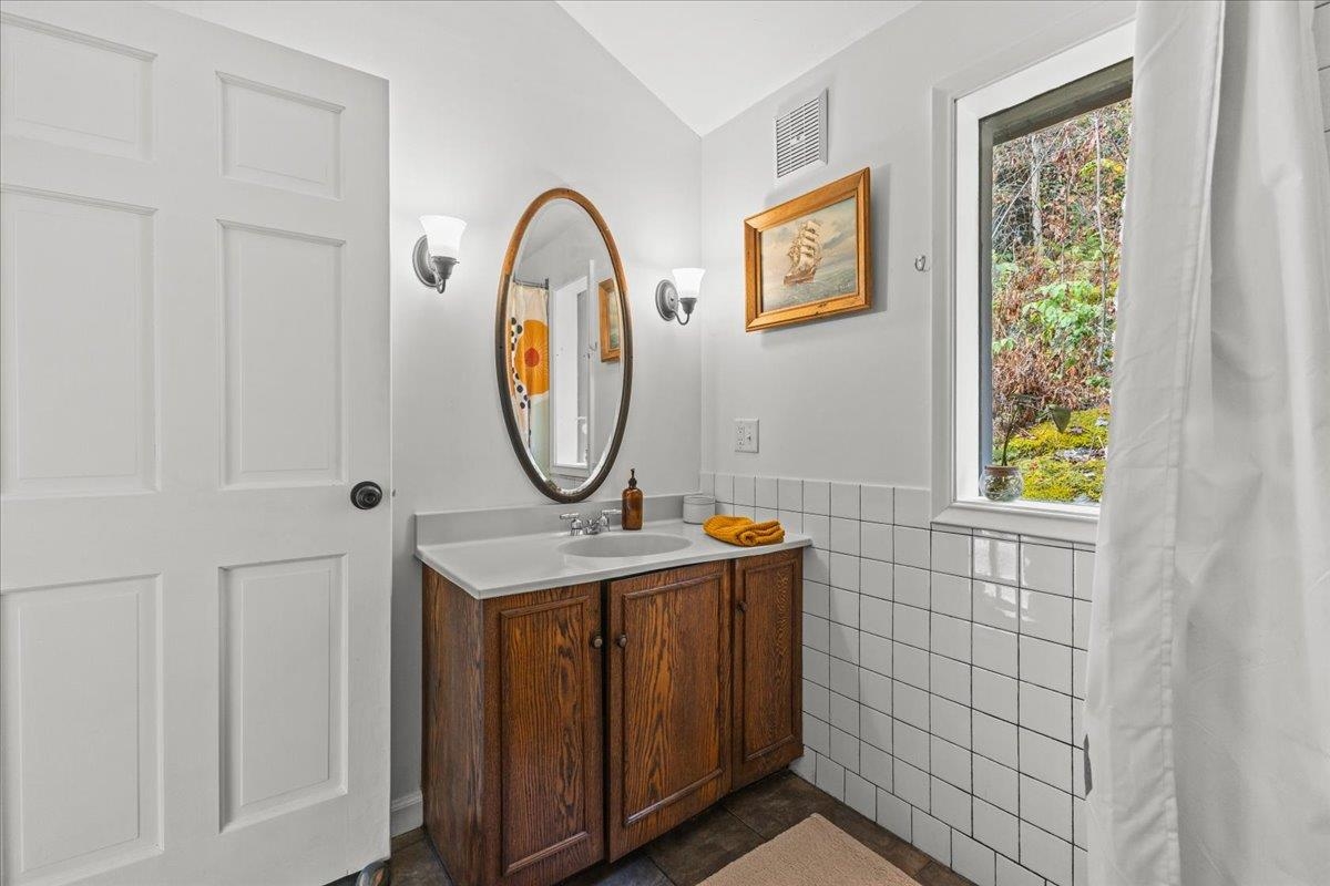 2640 Main Road Huntington, VT 05462 - Photo 33 of 41