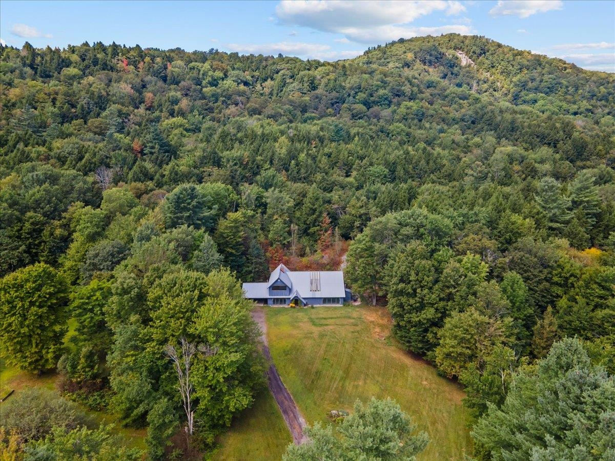 2640 Main Road Huntington, VT 05462 - Photo 4 of 41