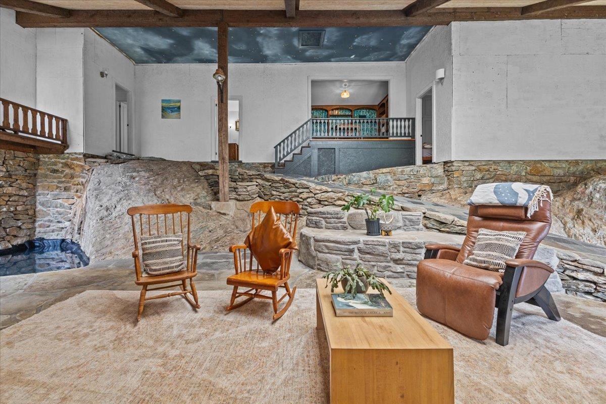 2640 Main Road Huntington, VT 05462 - Photo 9 of 41