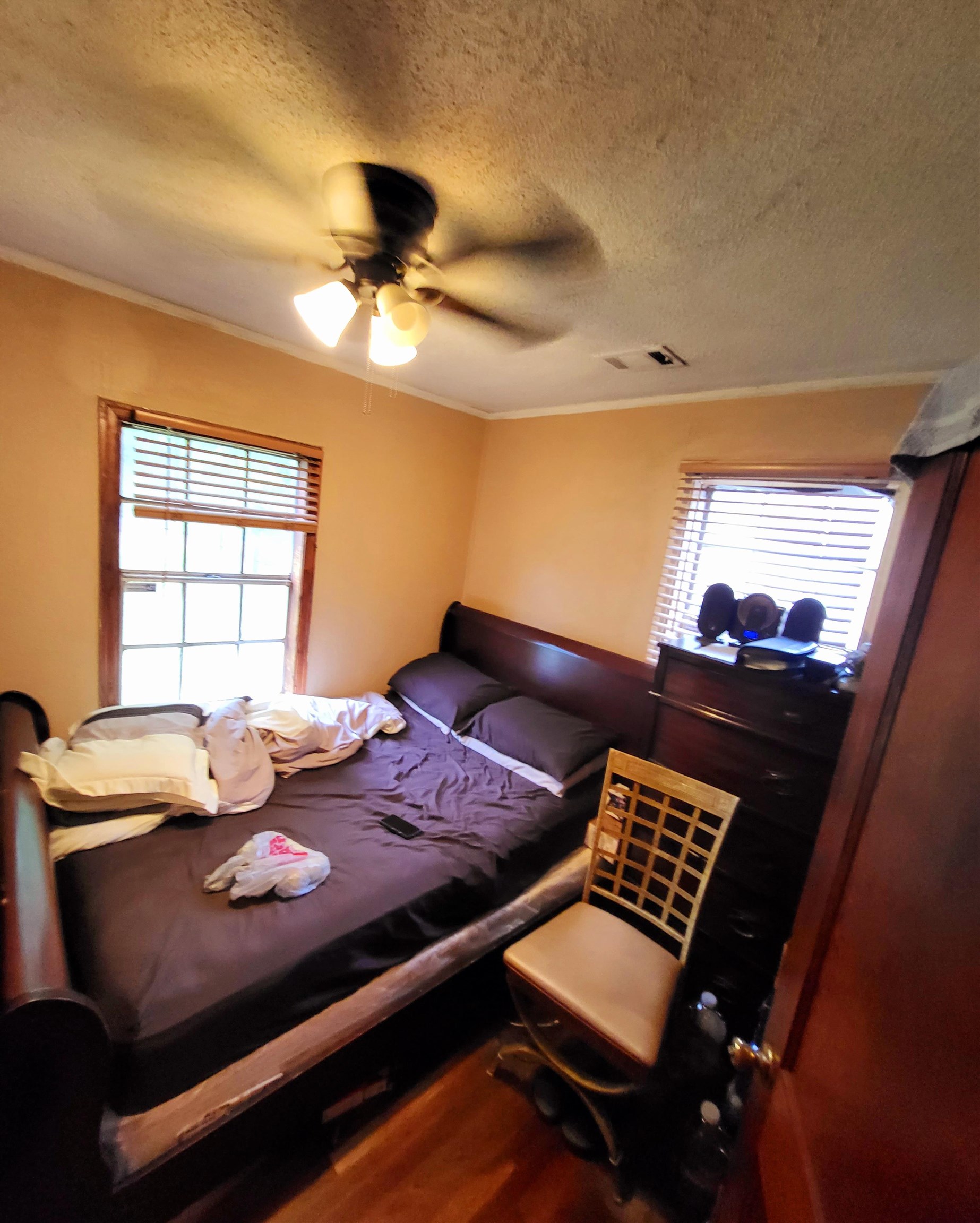 3480 Old Getwell Road Memphis, TN 38118 - Photo 9 of 20 a living room with furniture and a window