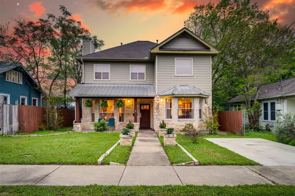 $4,200 | 713 West 35th Street, Austin, TX 78705