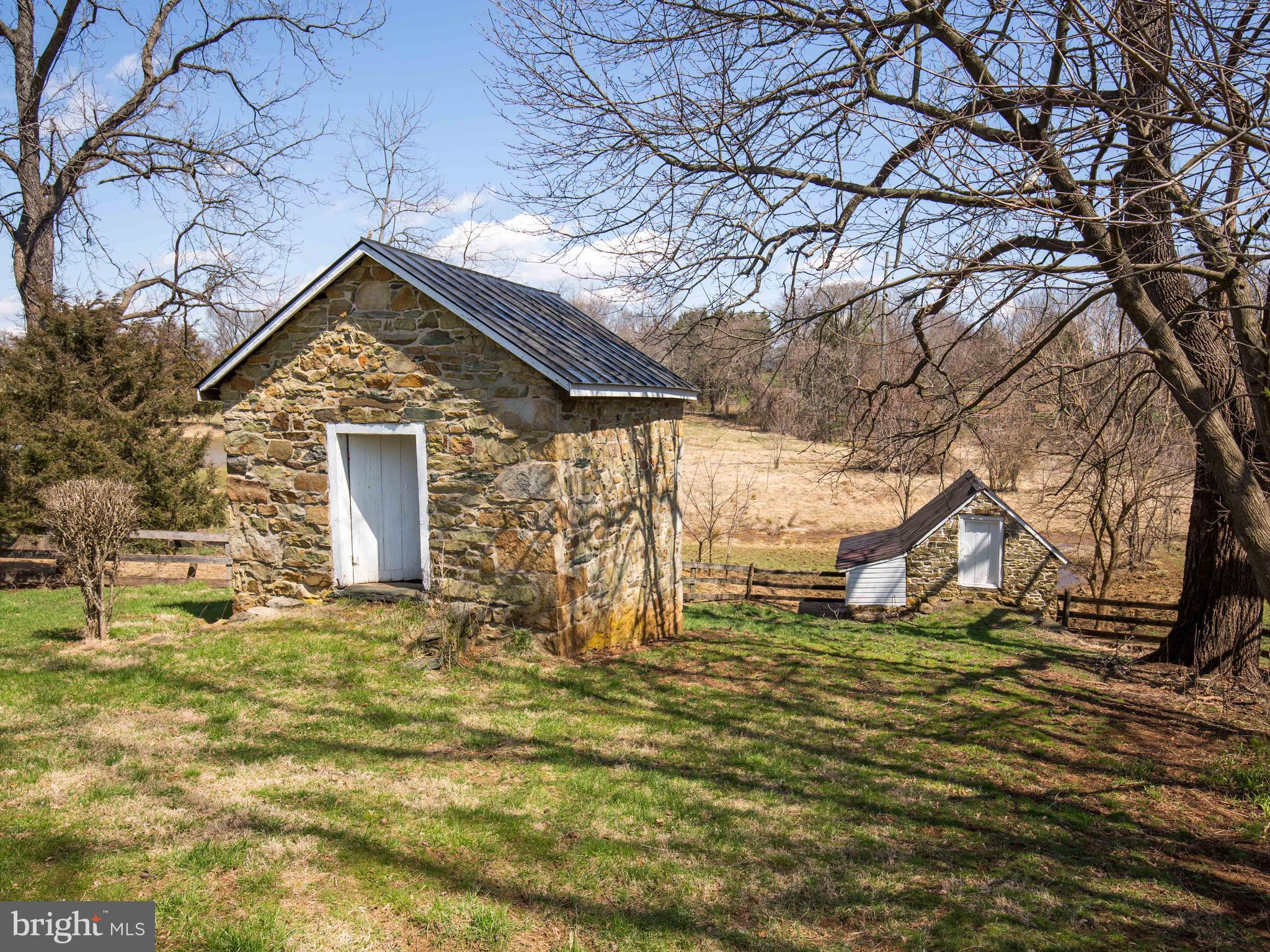 18812 Harmony Church Road Leesburg, VA 20175 - Photo 4 of 30 a front view of house with garden
