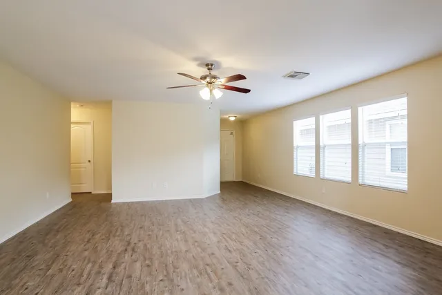 $1,665 | 5006 Arbury Hill Lane, Rosenberg, TX 77469