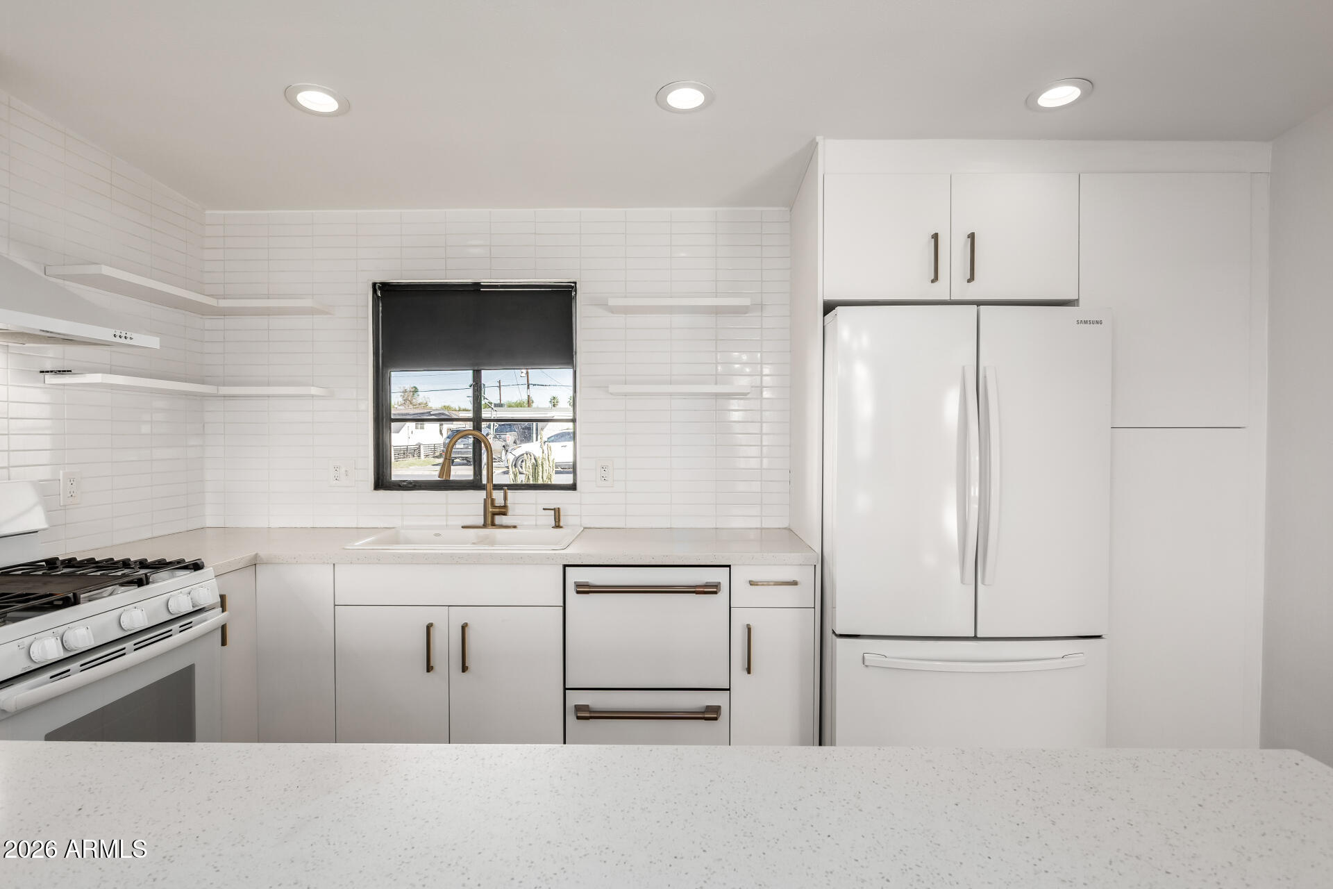 3319 East Monte Vista Road Phoenix, AZ 85008 - Photo 2 of 25 06 - Monte Vista