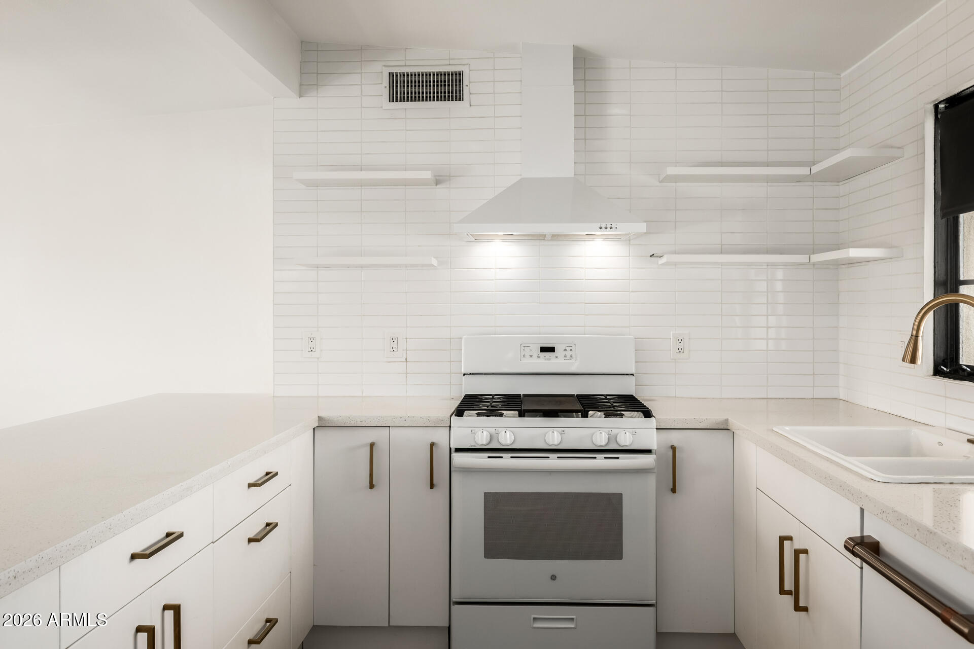 3319 East Monte Vista Road Phoenix, AZ 85008 - Photo 10 of 25 07 - Monte Vista