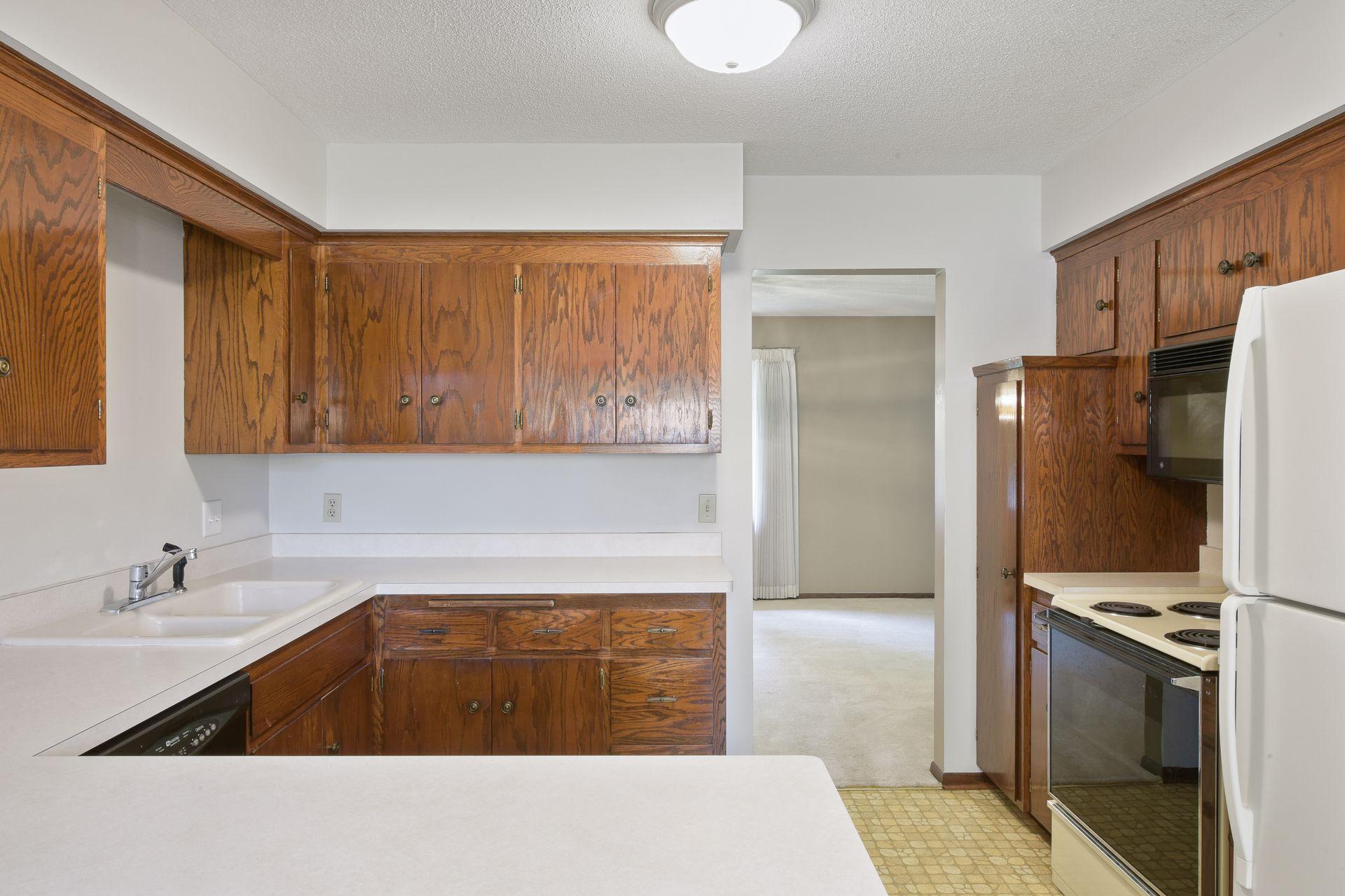10232 Rich Road Bloomington, MN 55437 - Photo 14 of 42 Gallery Image 14