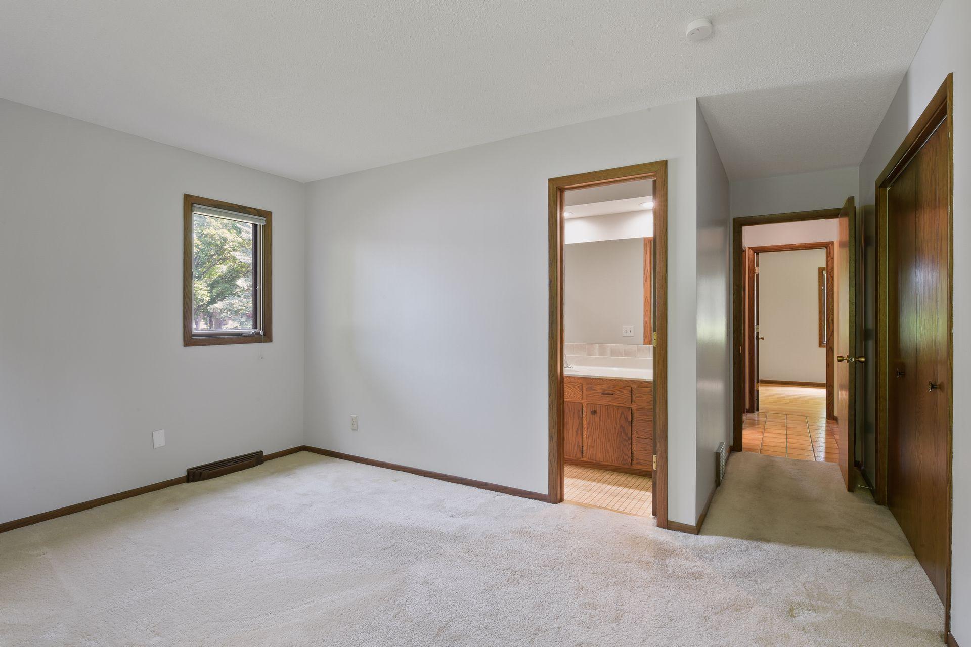 10232 Rich Road Bloomington, MN 55437 - Photo 24 of 42 Gallery Image 24