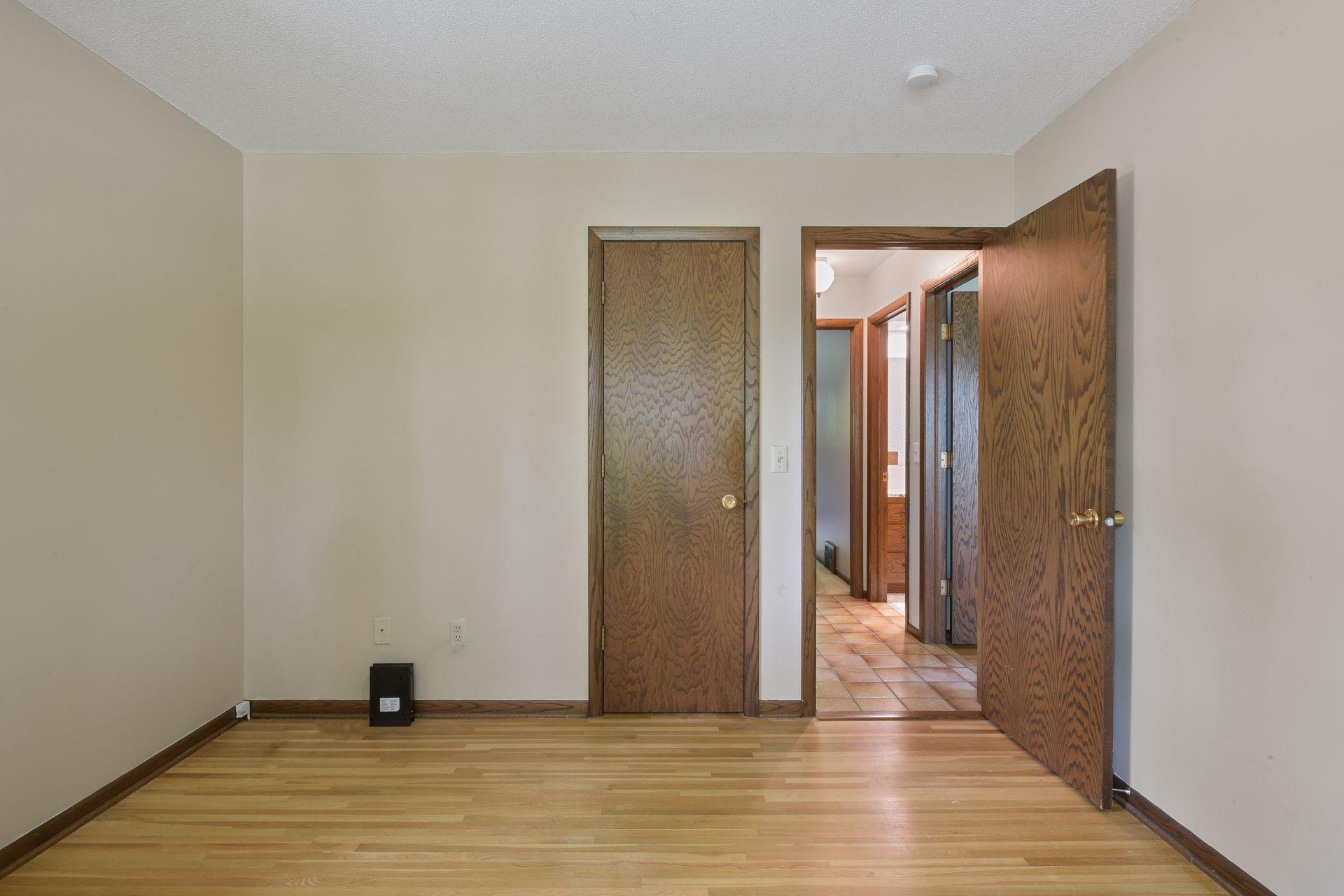 10232 Rich Road Bloomington, MN 55437 - Photo 28 of 42 Gallery Image 28