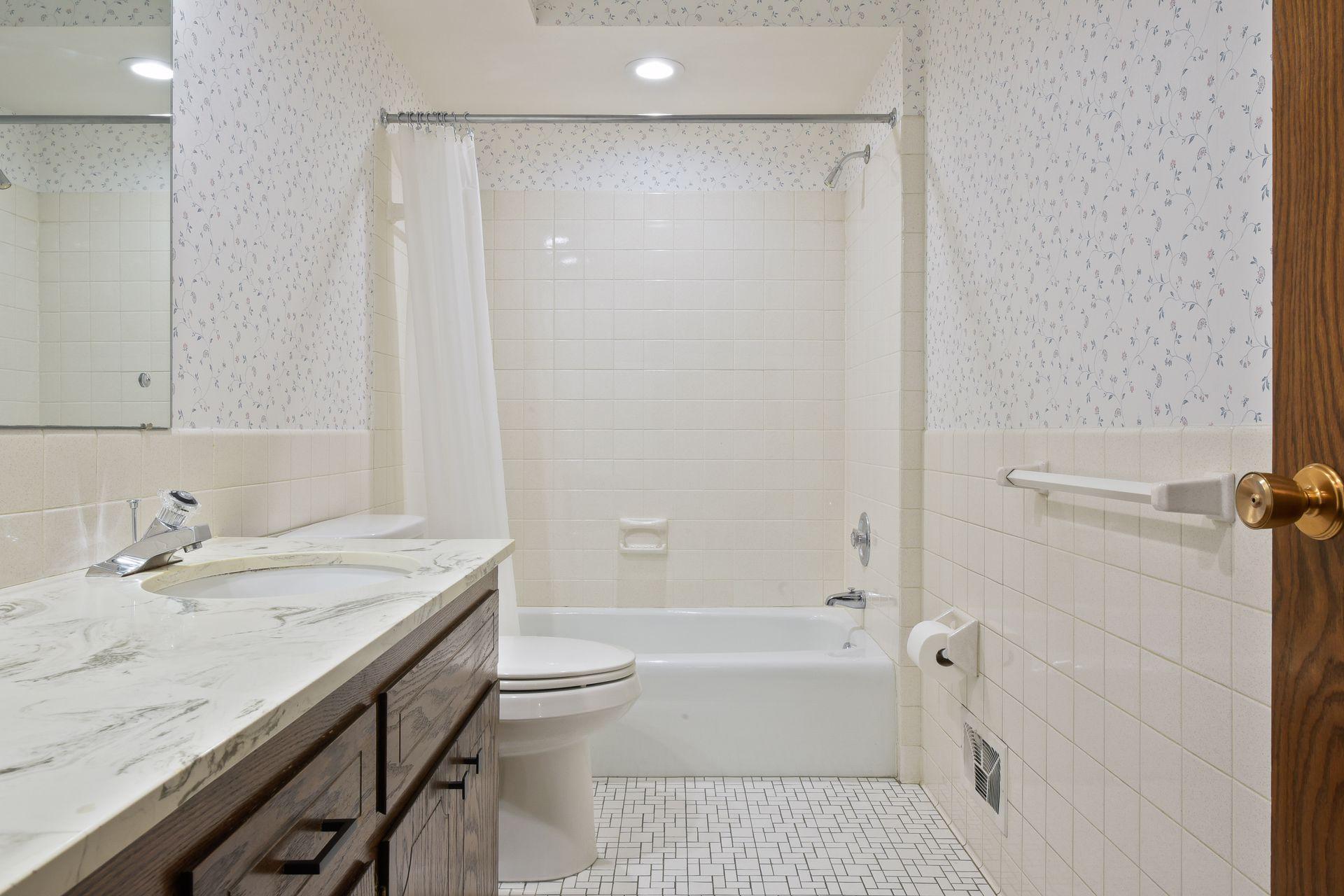10232 Rich Road Bloomington, MN 55437 - Photo 29 of 42 Gallery Image 29