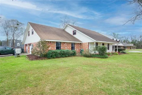 $340,000 | 120 Oakland Court, Garyville, LA 70051