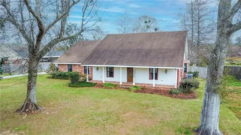 $340,000 | 120 Oakland Court, Garyville, LA 70051