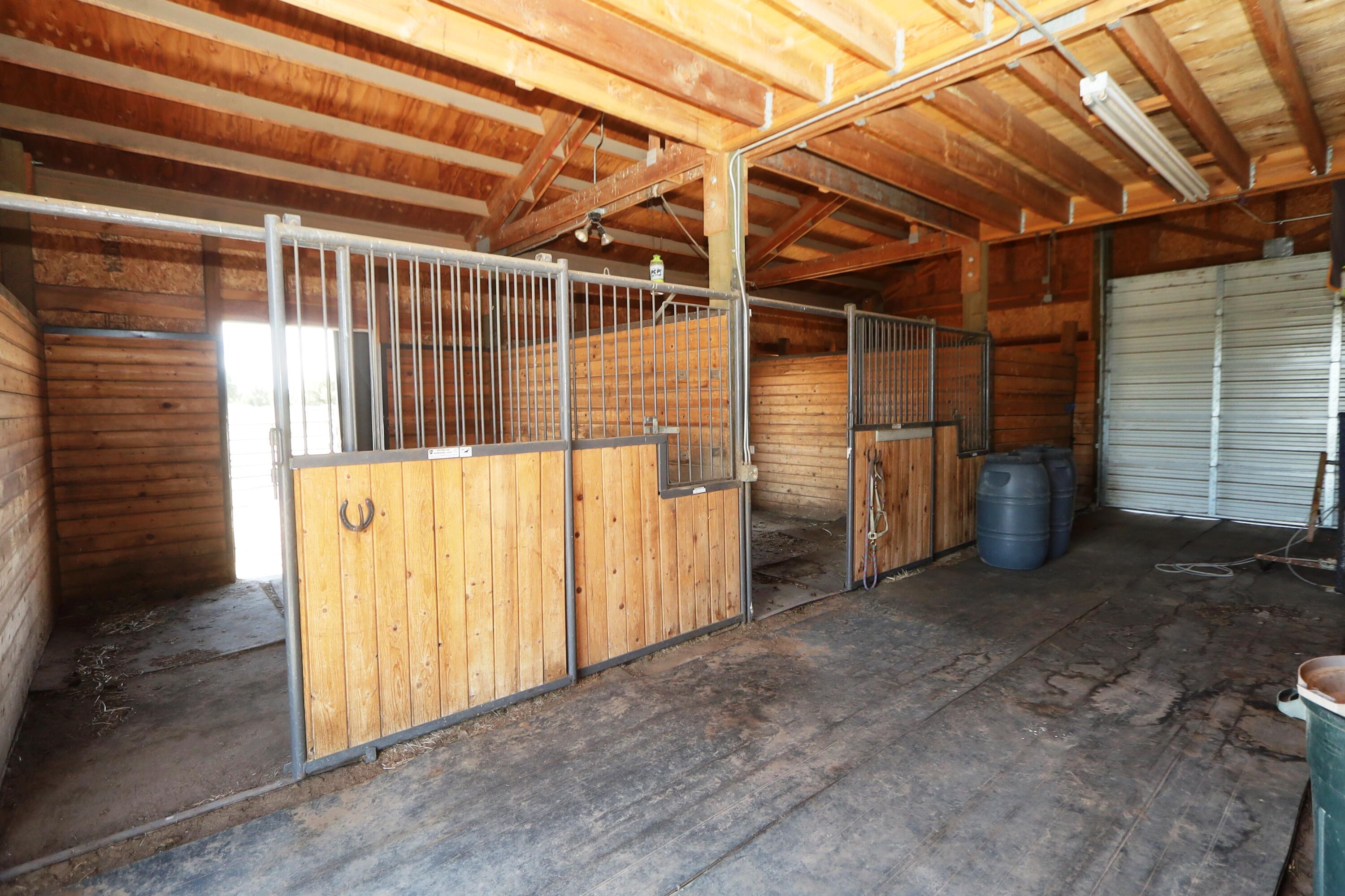 21491 Bear Creek Road Bend, OR 97701 - Photo 29 of 45