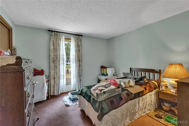 $329,900 | 82 Grasspointe Drive, Amherst, NY 14228