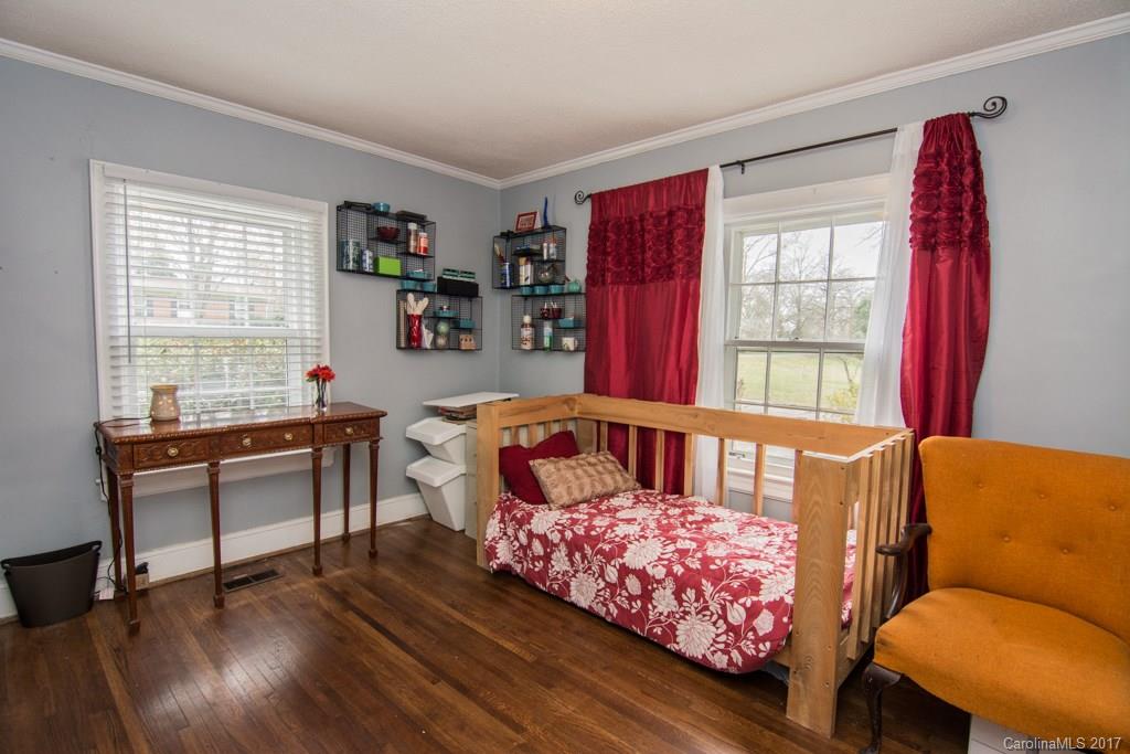 2932 Starnes Road Charlotte, NC 28214 - Photo 12 of 24 Gallery Image 12