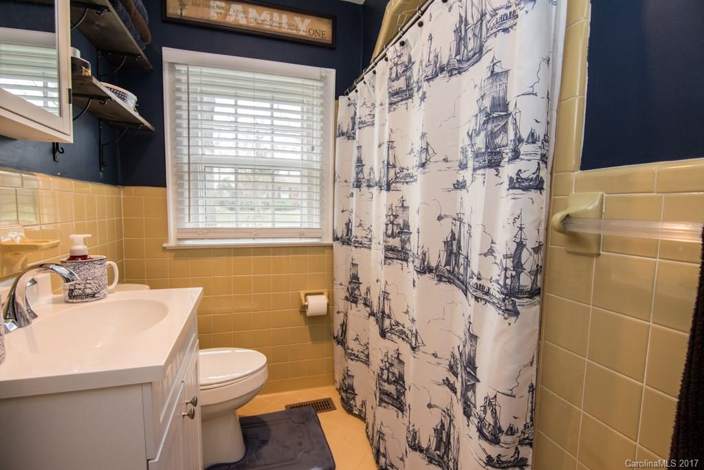 2932 Starnes Road Charlotte, NC 28214 - Photo 16 of 24 Gallery Image 16