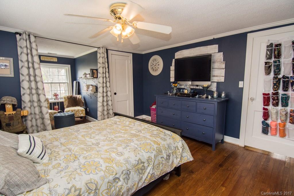 2932 Starnes Road Charlotte, NC 28214 - Photo 19 of 24 Gallery Image 19