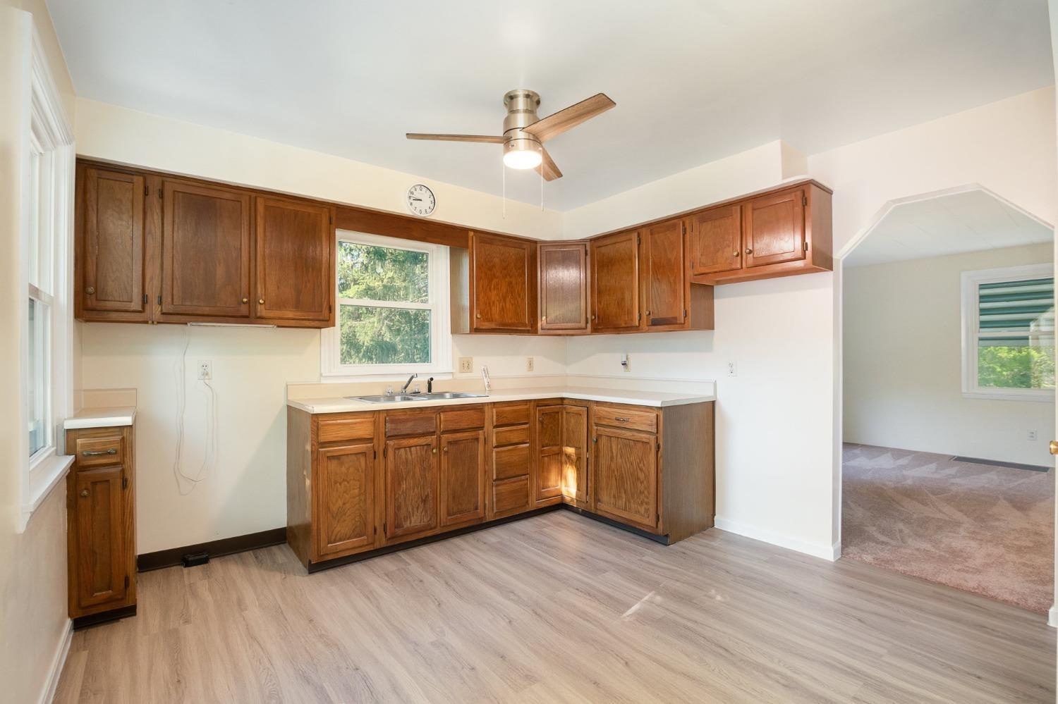 3807 Riehle Road Cincinnati, OH 45247 - Photo 11 of 26 Gallery Image 11