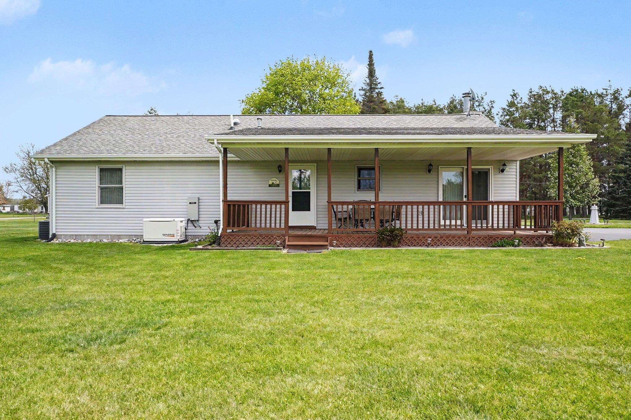 437 4th Street Lupton, MI 48635 - Photo 23 of 33